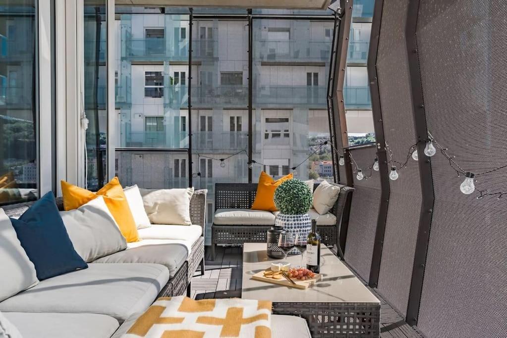 Spacious Modern 2Br Apartment At Central Oslo Barcode Bagian luar foto